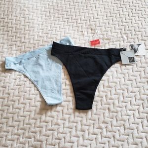 TRIUMPH 2 Pack “Bodysoft” Thongs